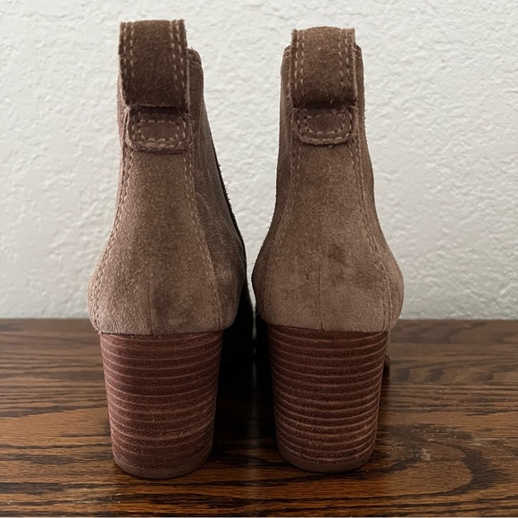 Madewell The Regan Boot in Suede Wet Pebble Size 8 - Picture 3 of 9